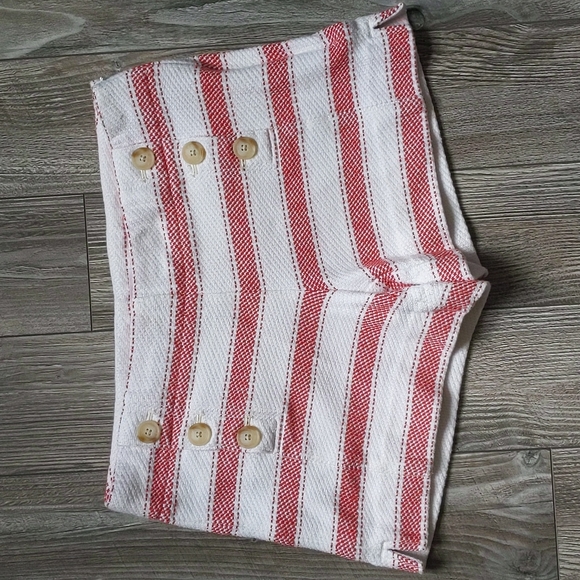 LOFT Anne Taylor Red Stripe Riviera Shorts Size 2 - Picture 2 of 7